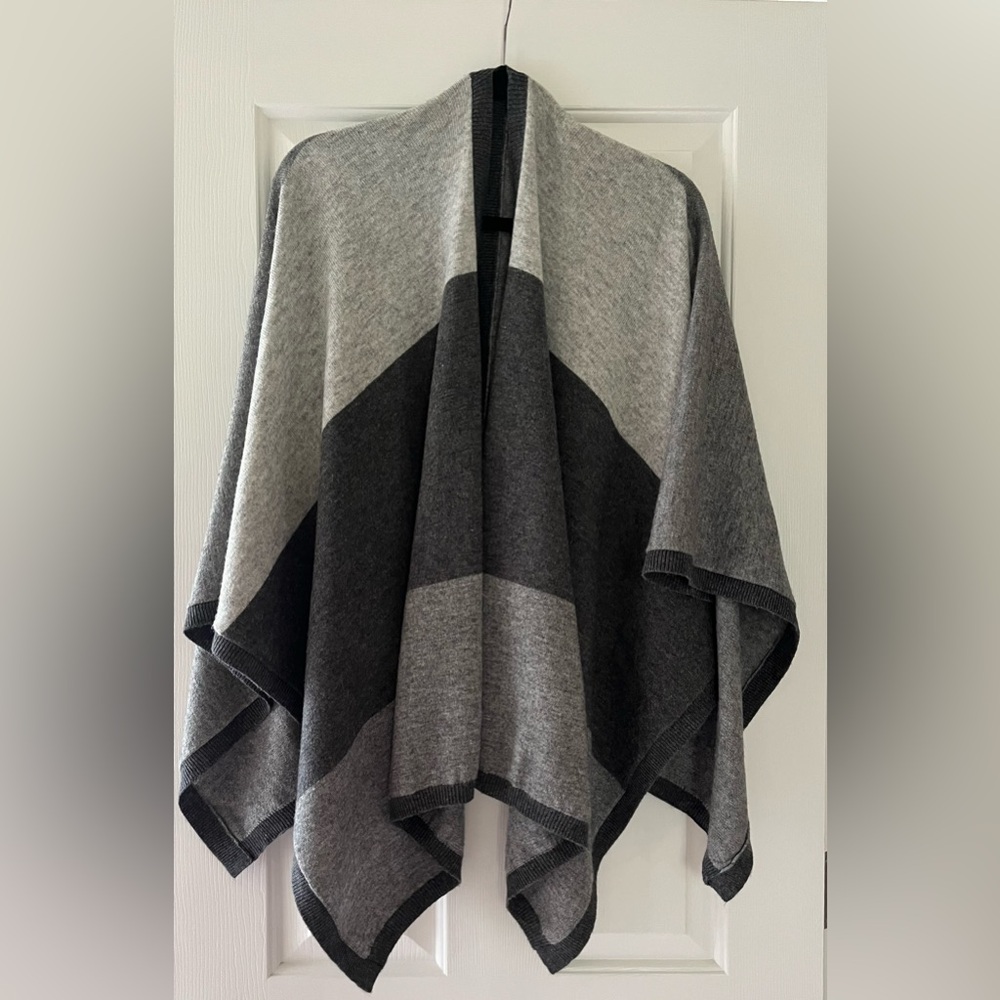 Color Block Cashmere Cape